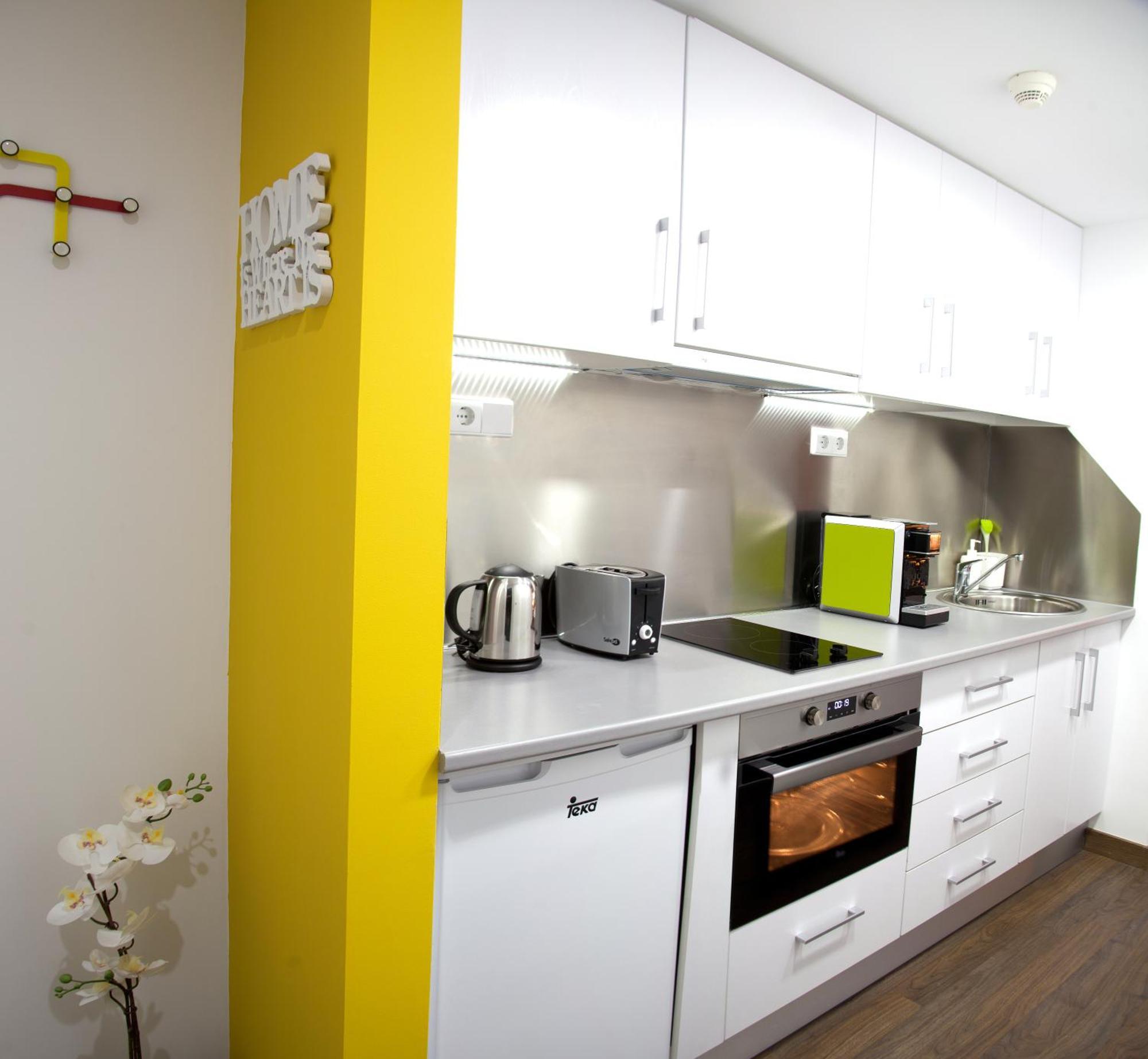 Color Suites Alicante Room photo