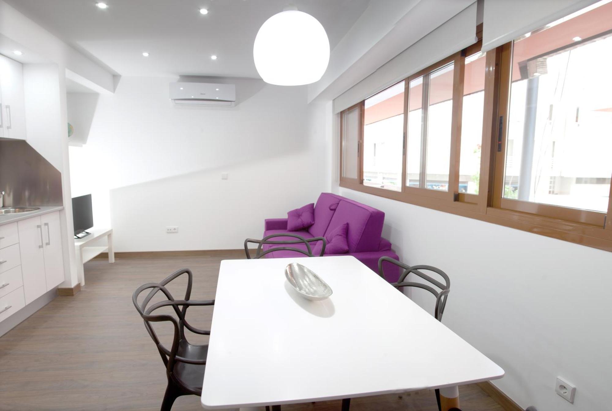 Color Suites Alicante Room photo