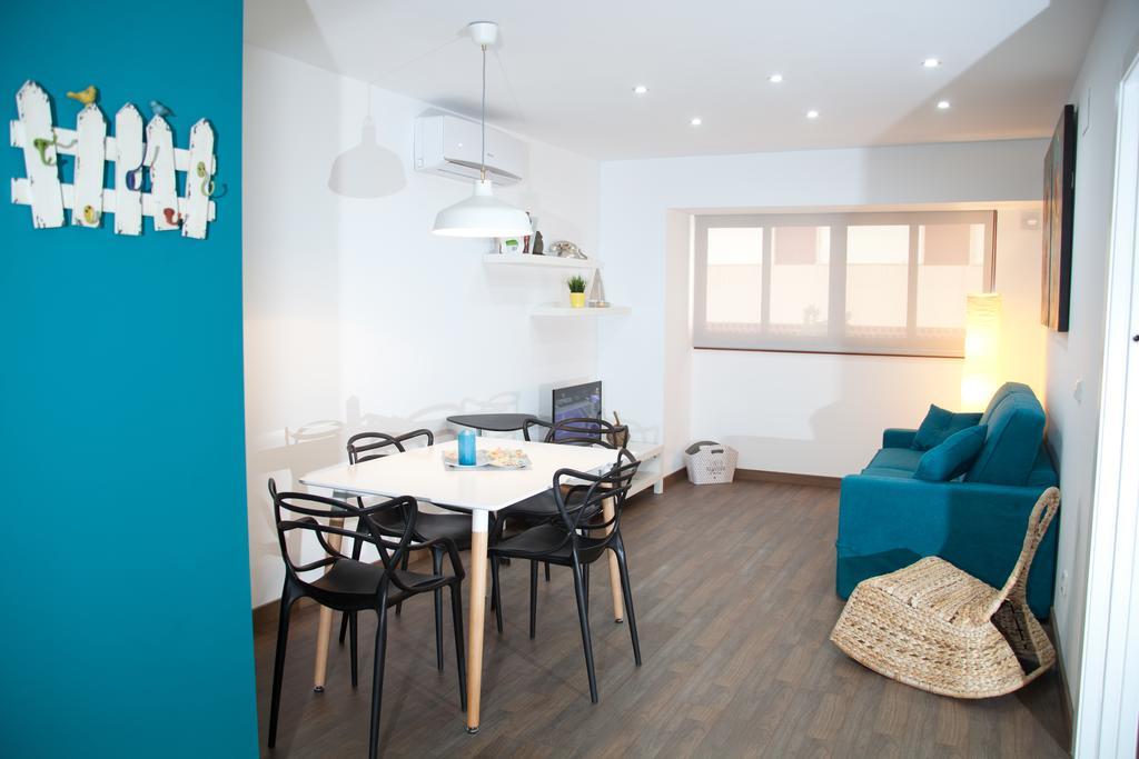 Color Suites Alicante Room photo