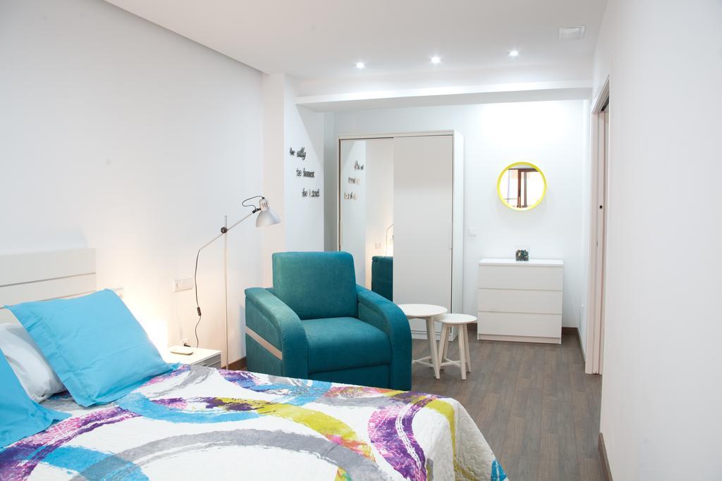 Color Suites Alicante Room photo