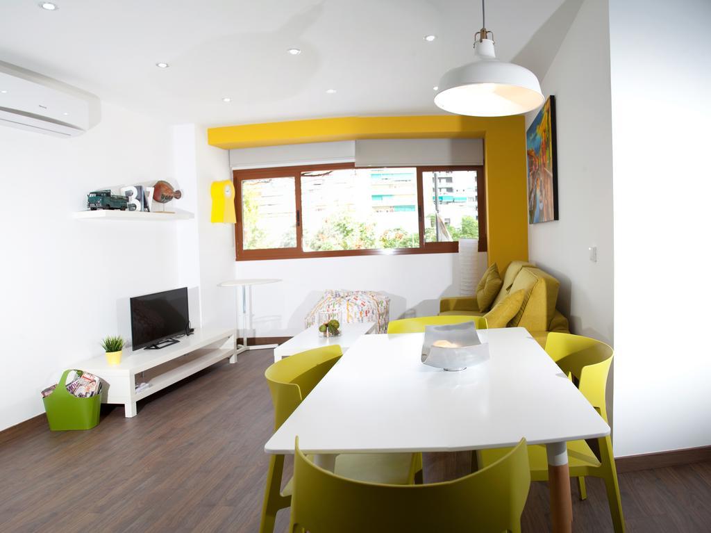 Color Suites Alicante Room photo